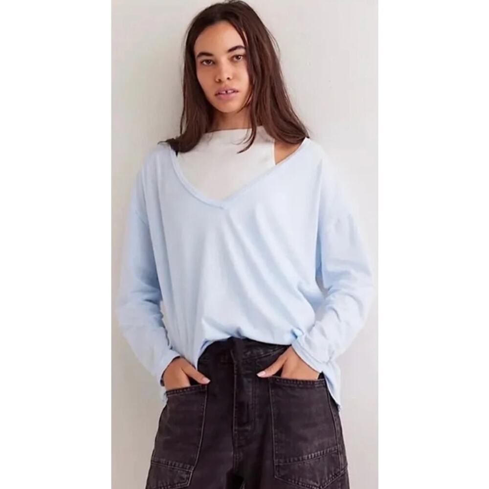 Free People We The Free NINA V Neck Long Sleeve Cotton Top Tee  in Blue M NWOT